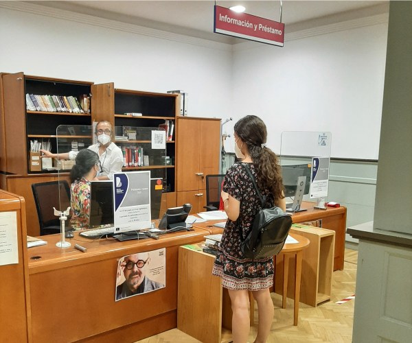 Biblioteca de Castilla-La Mancha. Acceso