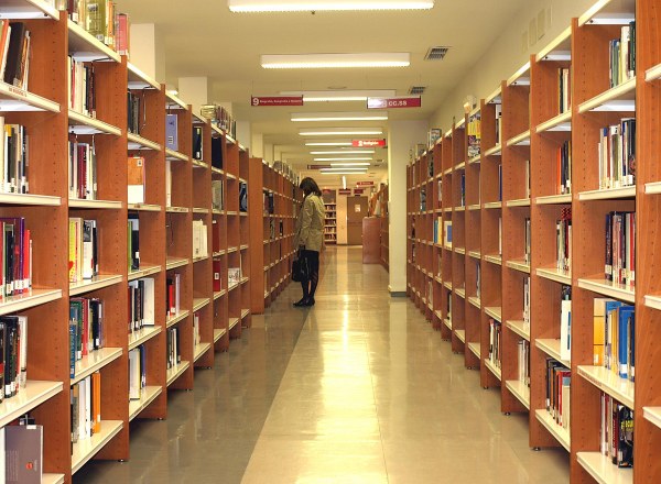 Biblioteca de Castilla-La Mancha. Sala de Préstamo