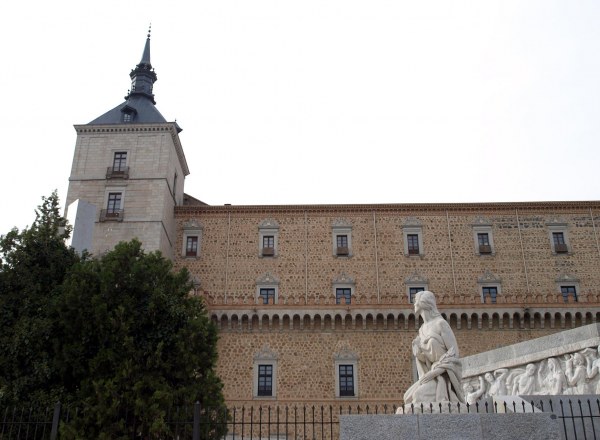 Biblioteca de Castilla-La Mancha. Fachada este