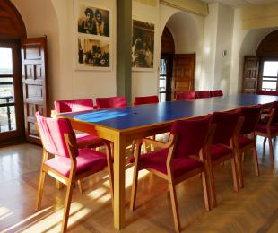 Hemeroteca entreplanta